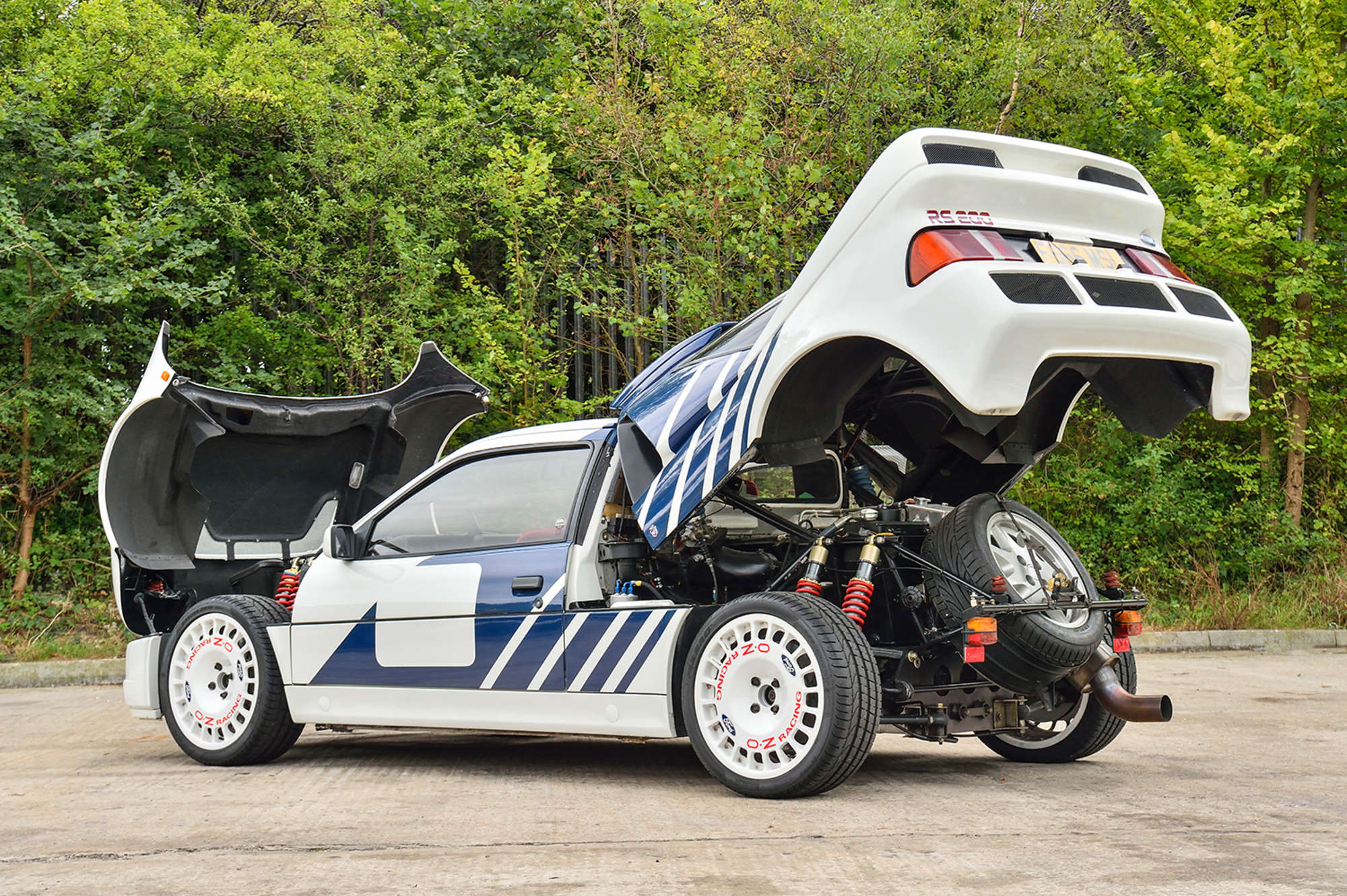 REAR EXPLODED FORD RS200