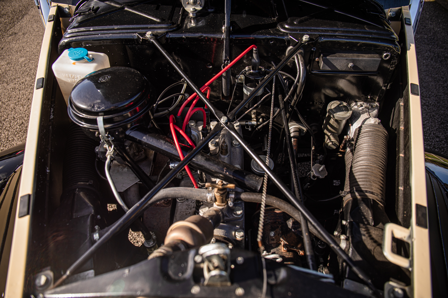 vintage mercedes engine