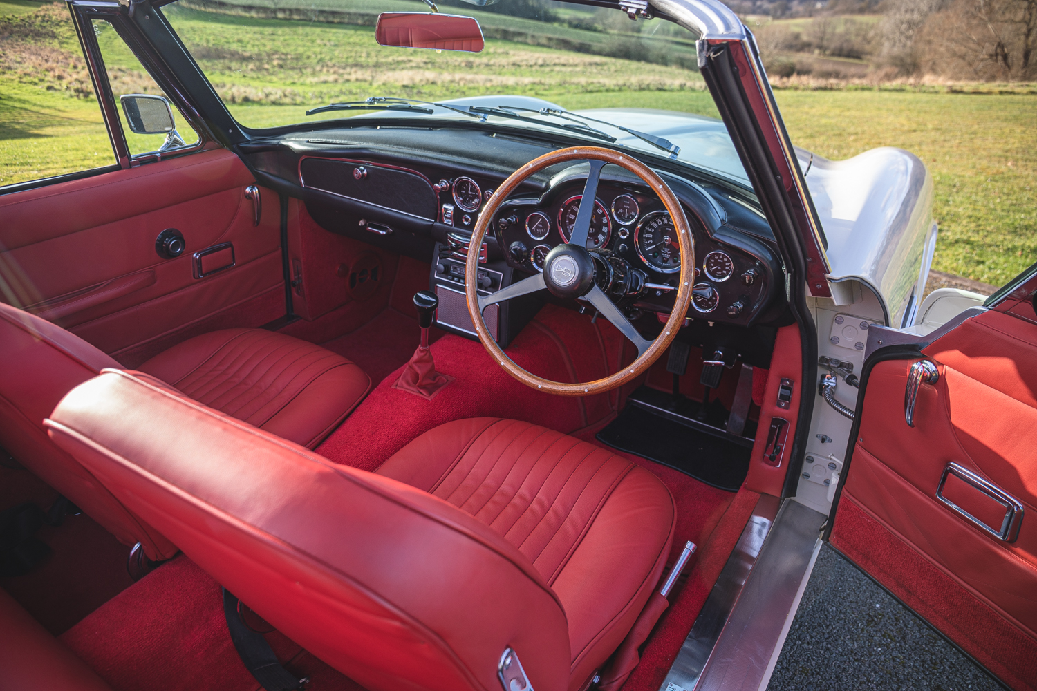 aston martin db6 interior