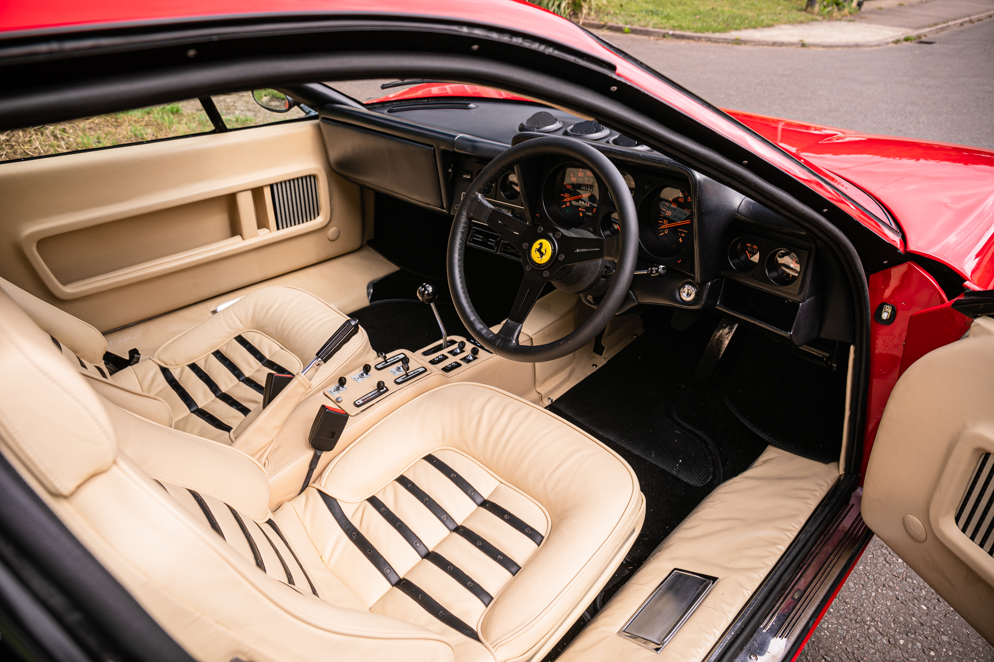 Ferrari 512 BB with Beige interior