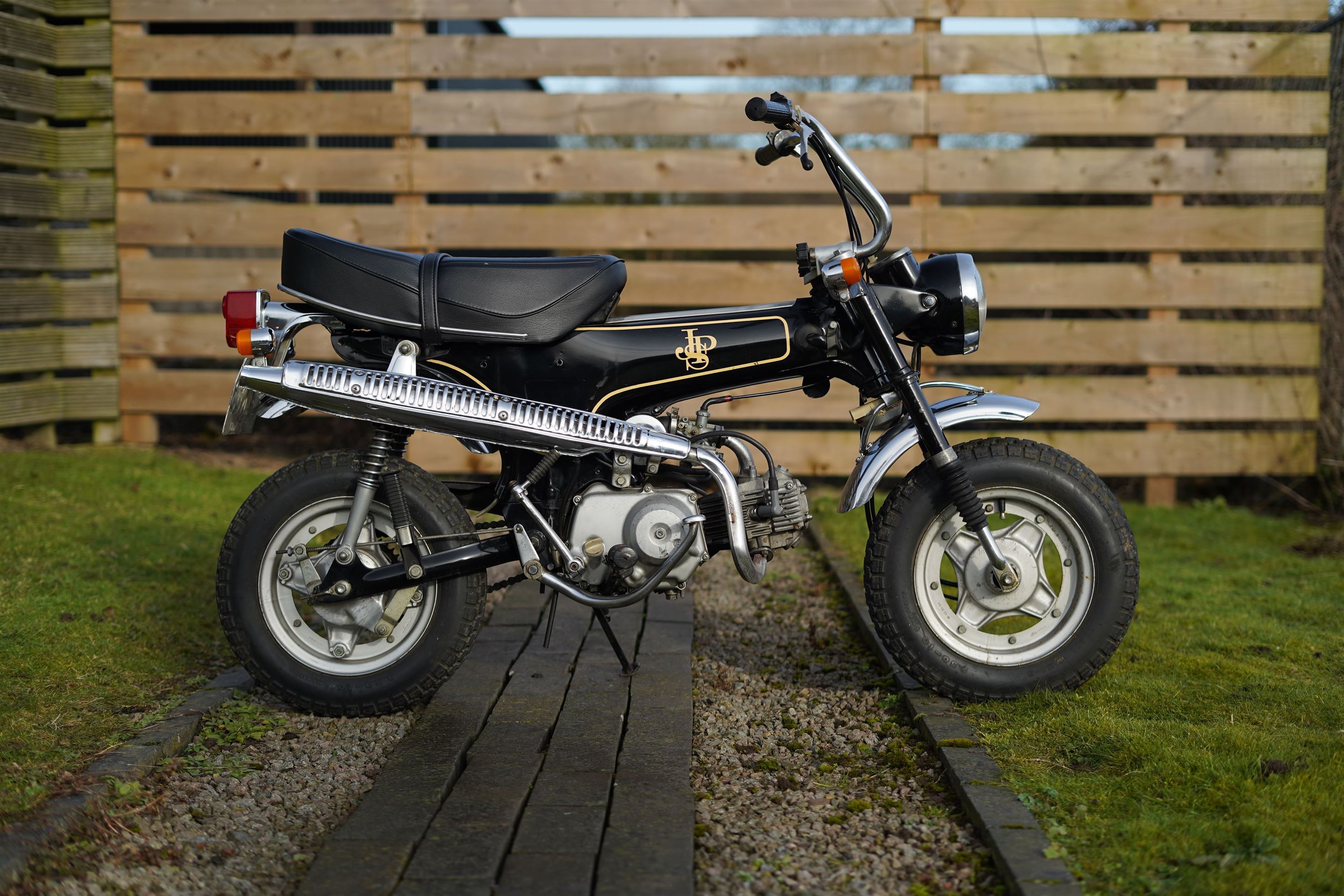 Image Honda Dax monkey Bike