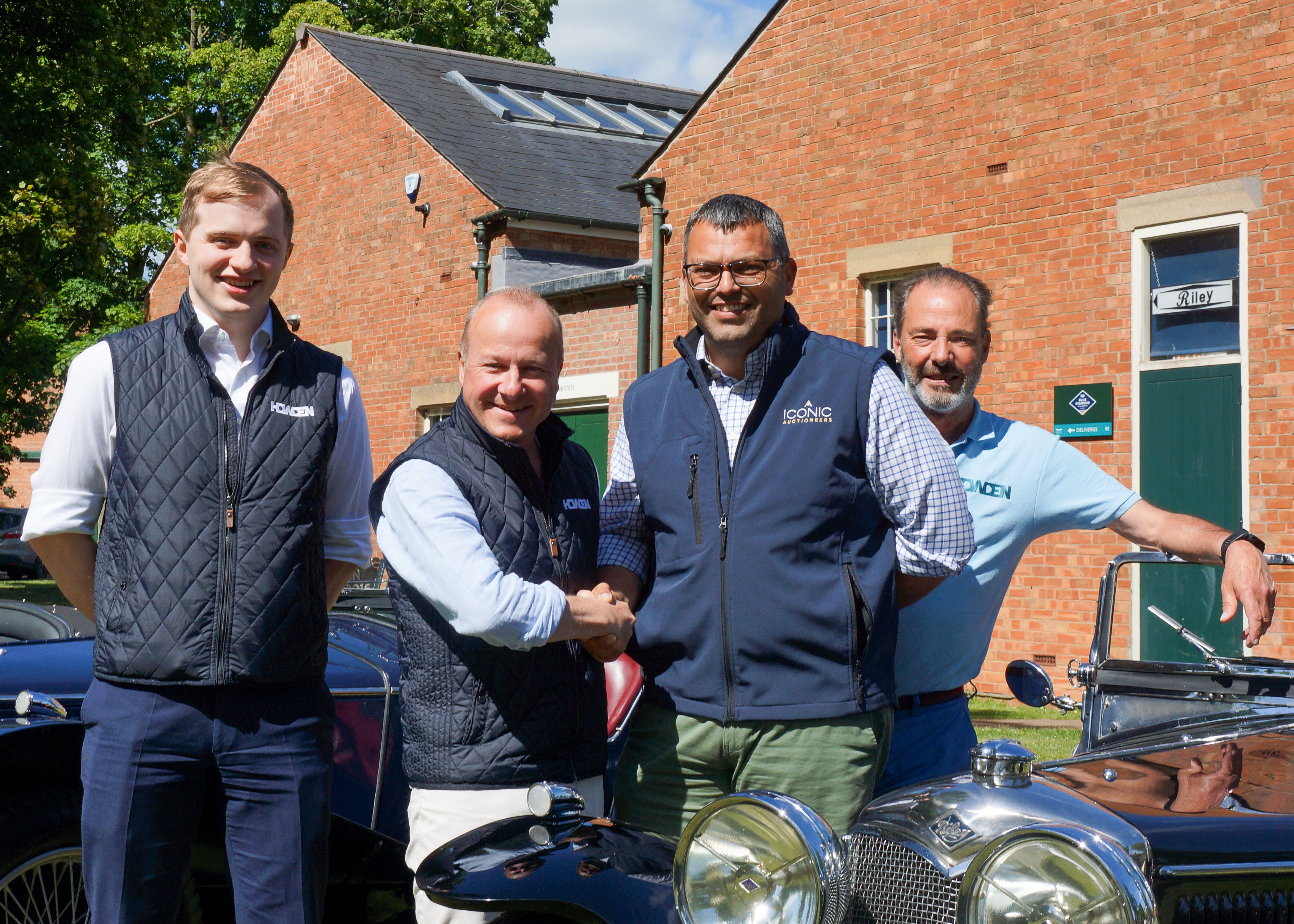 Iconic Auctioneers and Howden Insurance Agree Partnership