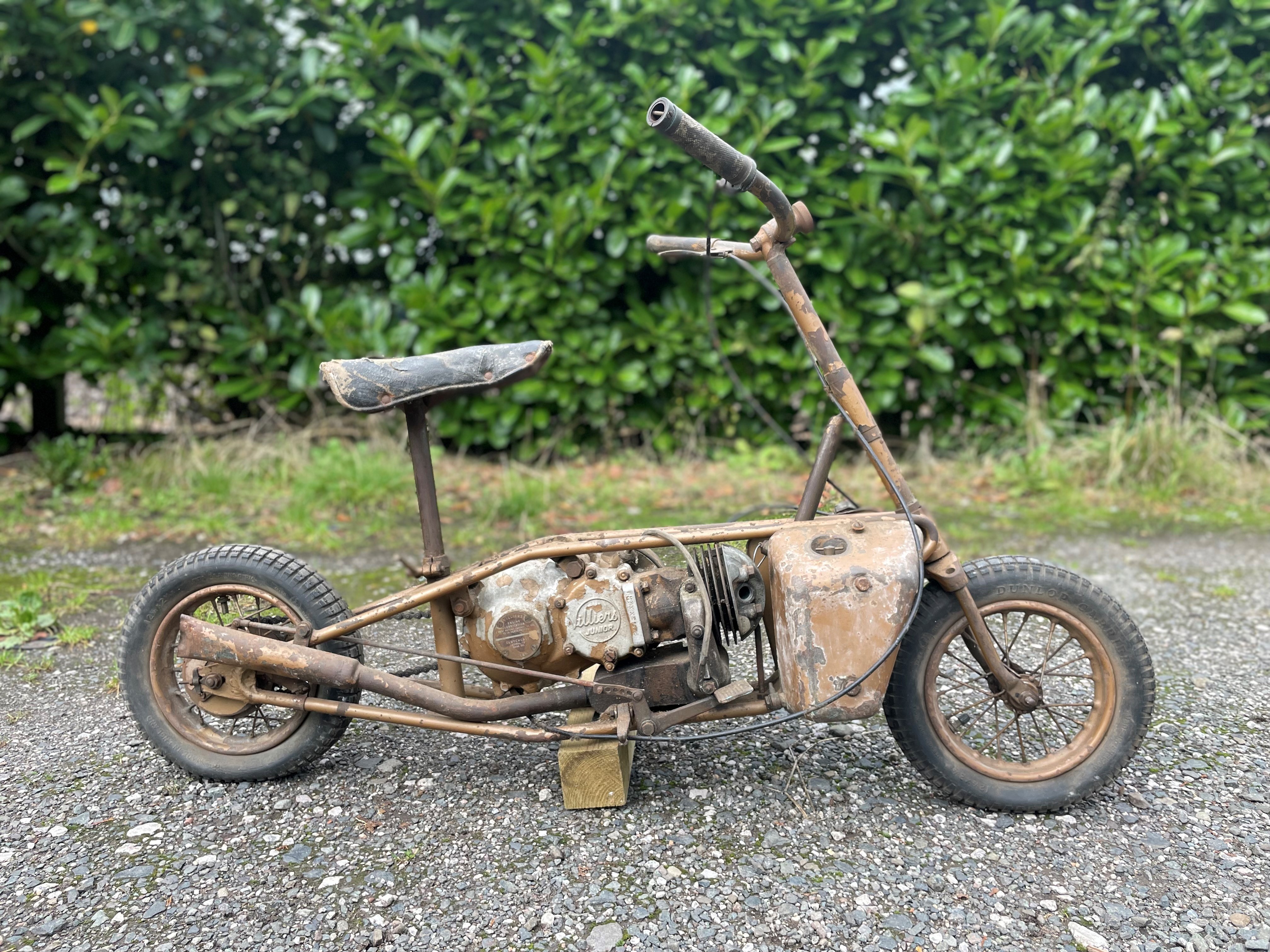 Rare WWII Paratroopers Mini Bike – up For Auction with IA